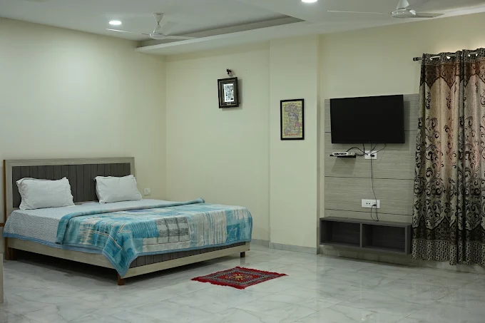 Premium AC Deluxe Room in Vrindavan Ashram