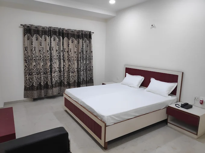 Large Family Suite Room in Vrindavan